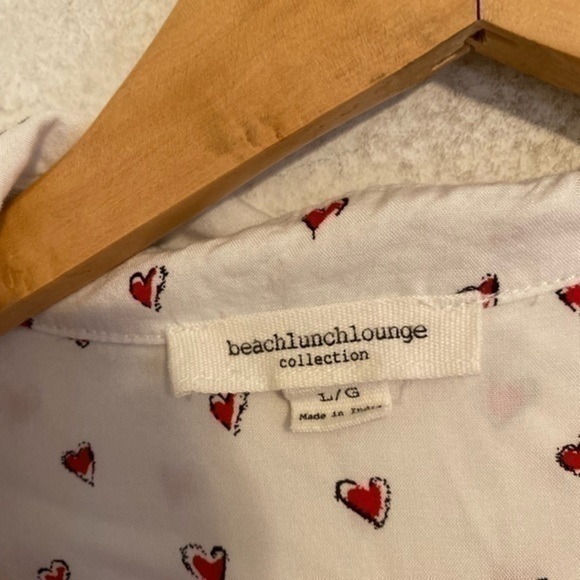 BEACH LUNCH LOUNGE WHITE HEART BUTTON DOWN SHIRT L - Picture 2 of 3
